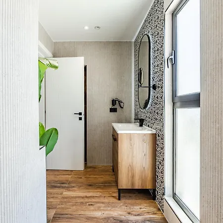 فندق Verona دراس